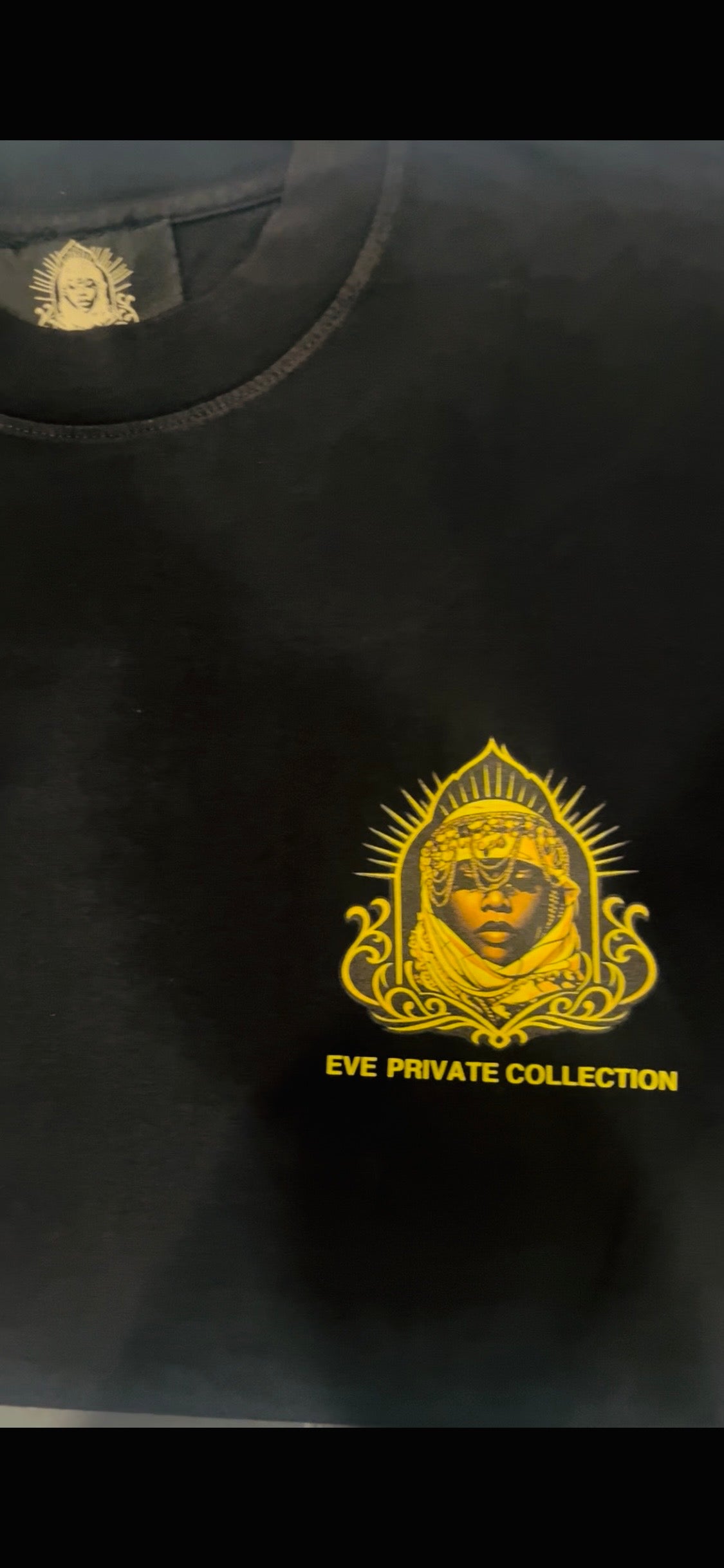 House Essentials Tee -  Crème / Noir
