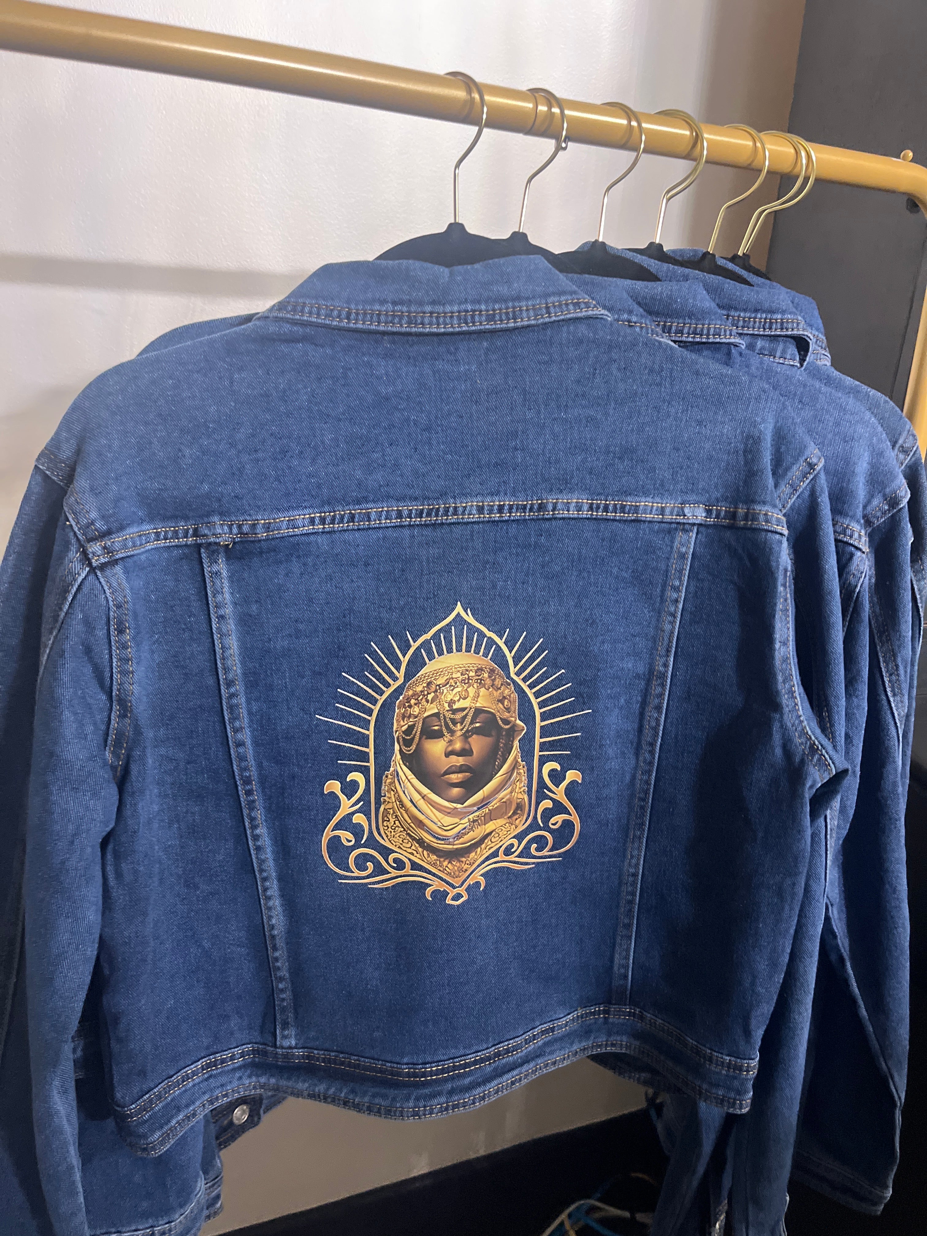 EVE PRIVATE COLLECTION - Women's House Crest Cropped Denim Jacket