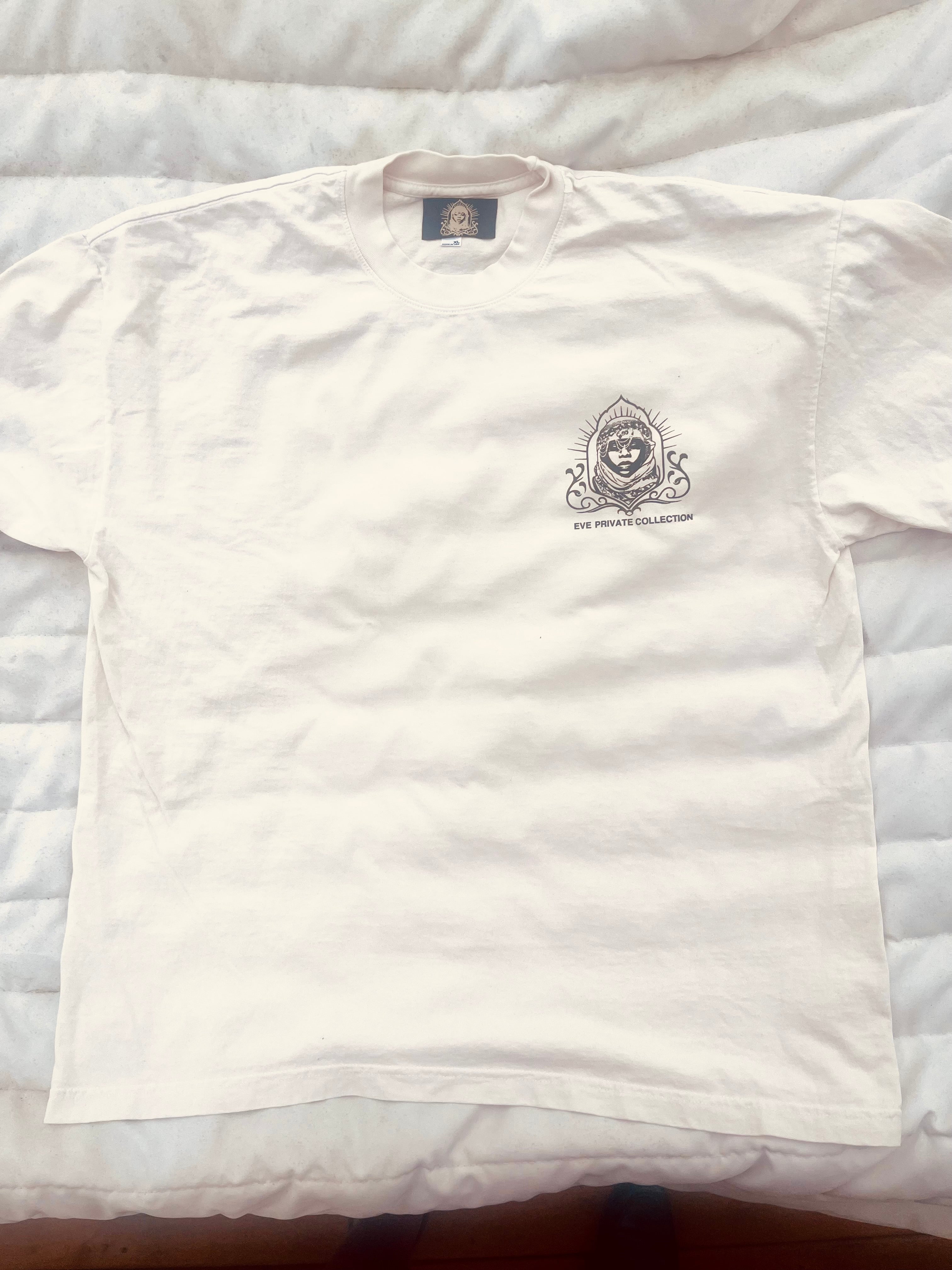 House Essentials Tee -  Crème / Noir