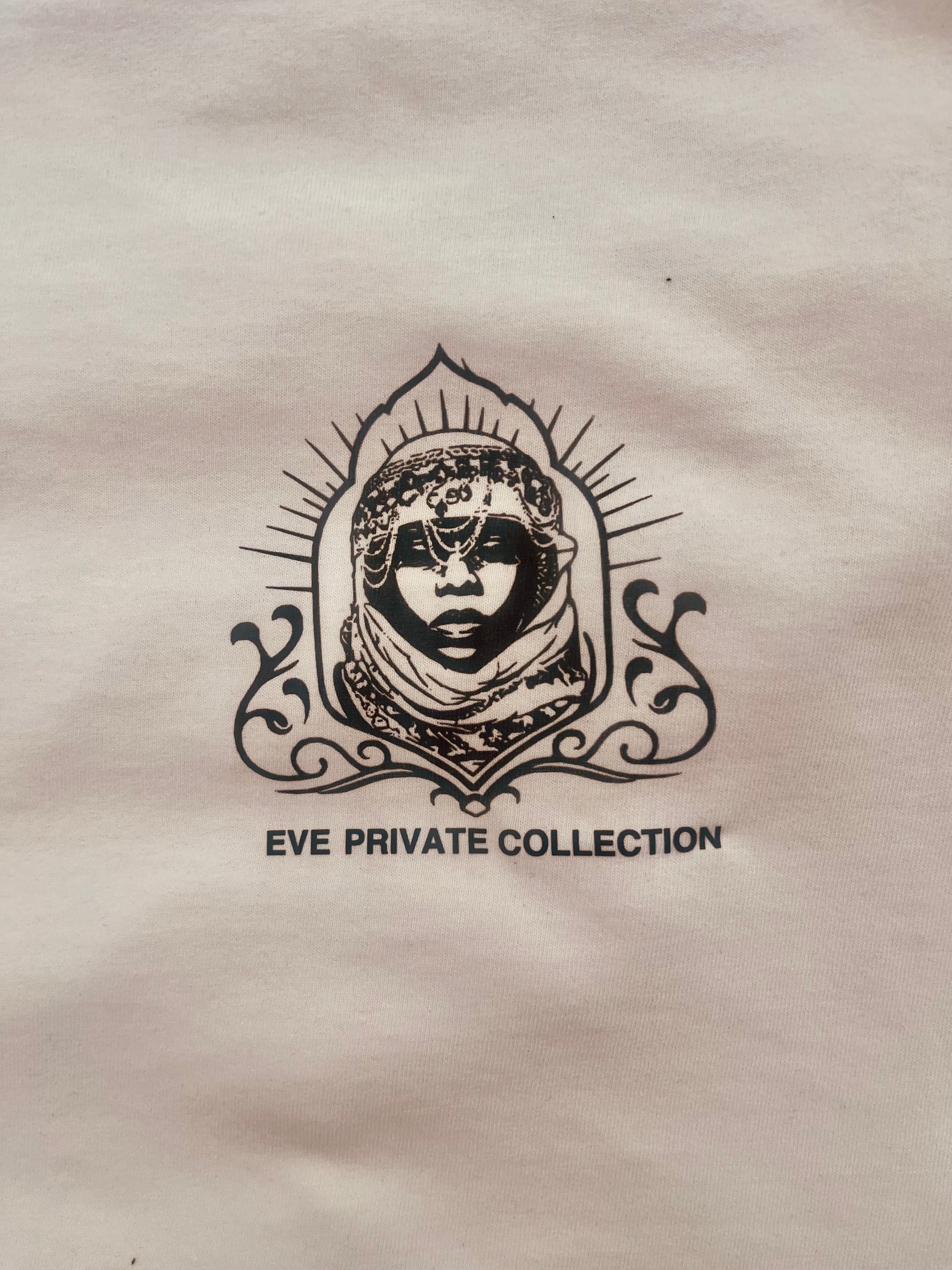 House Essentials Tee -  Crème / Noir